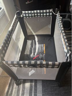 Graco pack and play