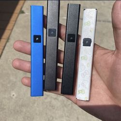 Plug Play 4 Batteries 