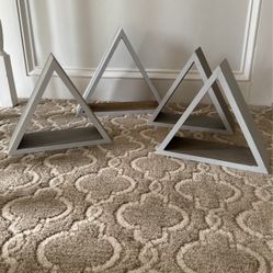 Kid Room Shelves Triangle Set Of-4