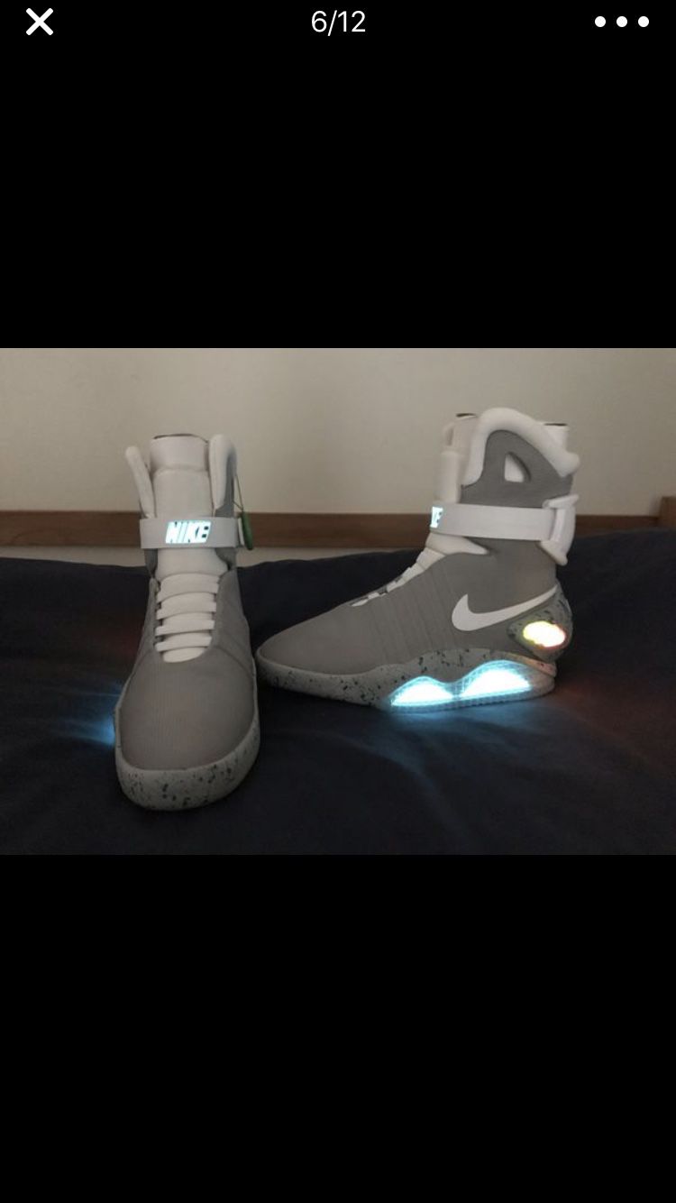 destacar Esperar Espinoso New Nike AIR MAG Back To The Future (2016) 'Auto Lacing' Size 9 for Sale in  Los Angeles, CA - OfferUp