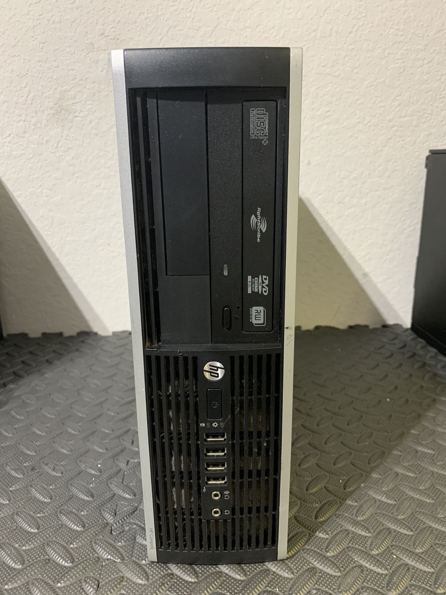 HP Compaq 6000 Core 2 Duo & 6200 Core i5 Desktop Computers