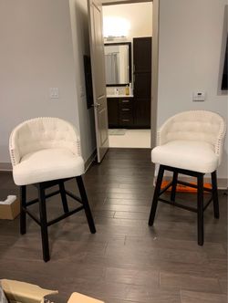 White barstools