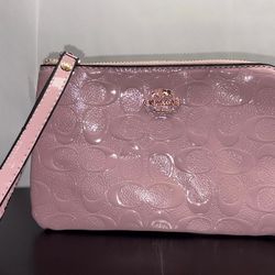 Coach Zip Wristlet - no box