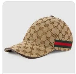 Gucci hat size M authentic 