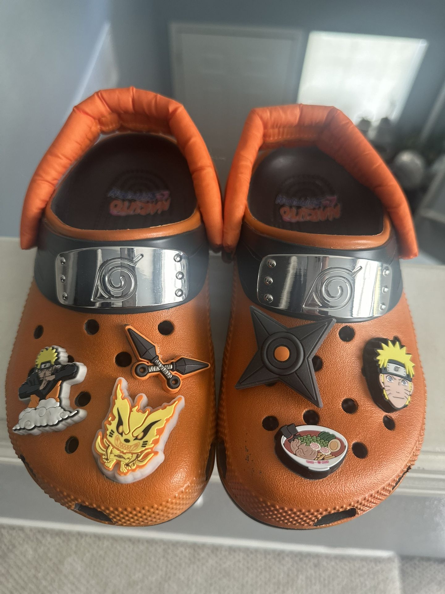 Crocs x Naruto – Kids Size 1 | Brand New | Light-Up Kurama Jibbitz