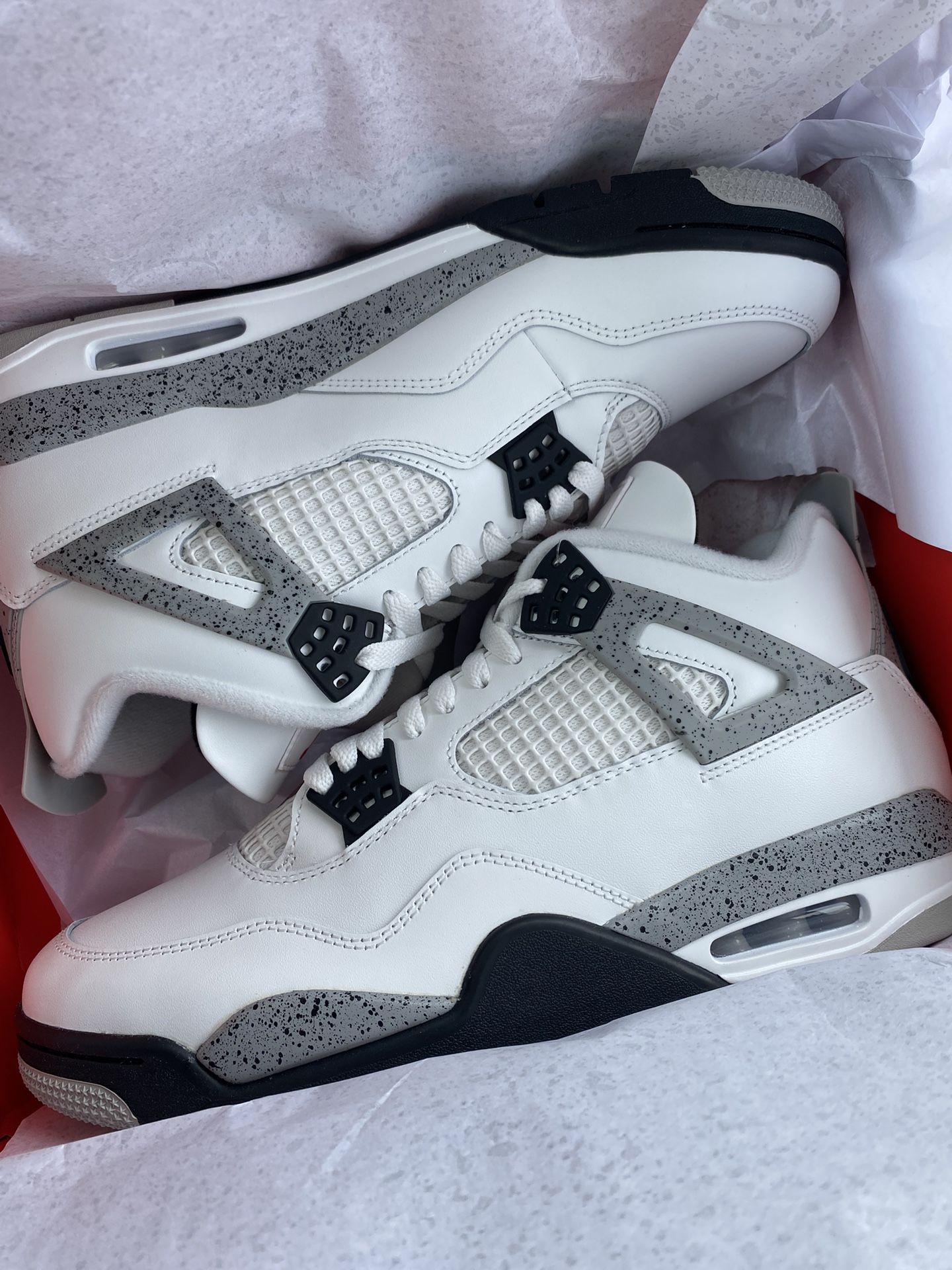 White Cement Retro 4 Size 10.5 Men’s