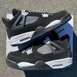 Jordan 4 Retro White Thunder 