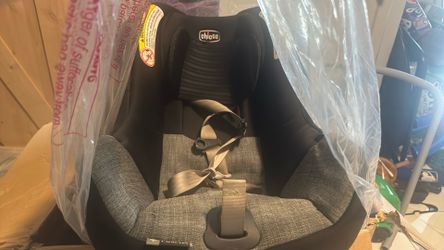 Chicco car seat with base