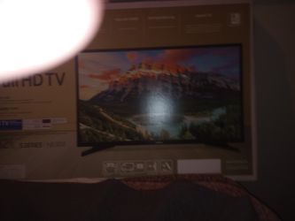 Samsung Full HD Television 32