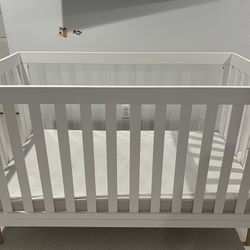 Delta Crib With Clear Bars