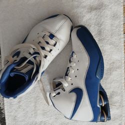 Basquetball Women Nike Shoes