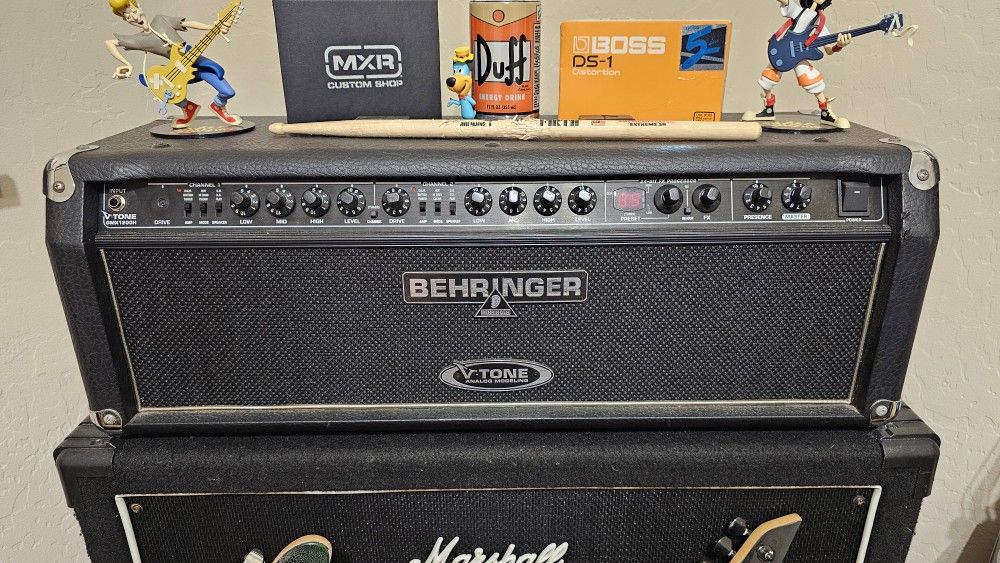 Behringer Guitar Head - GMX 1200H