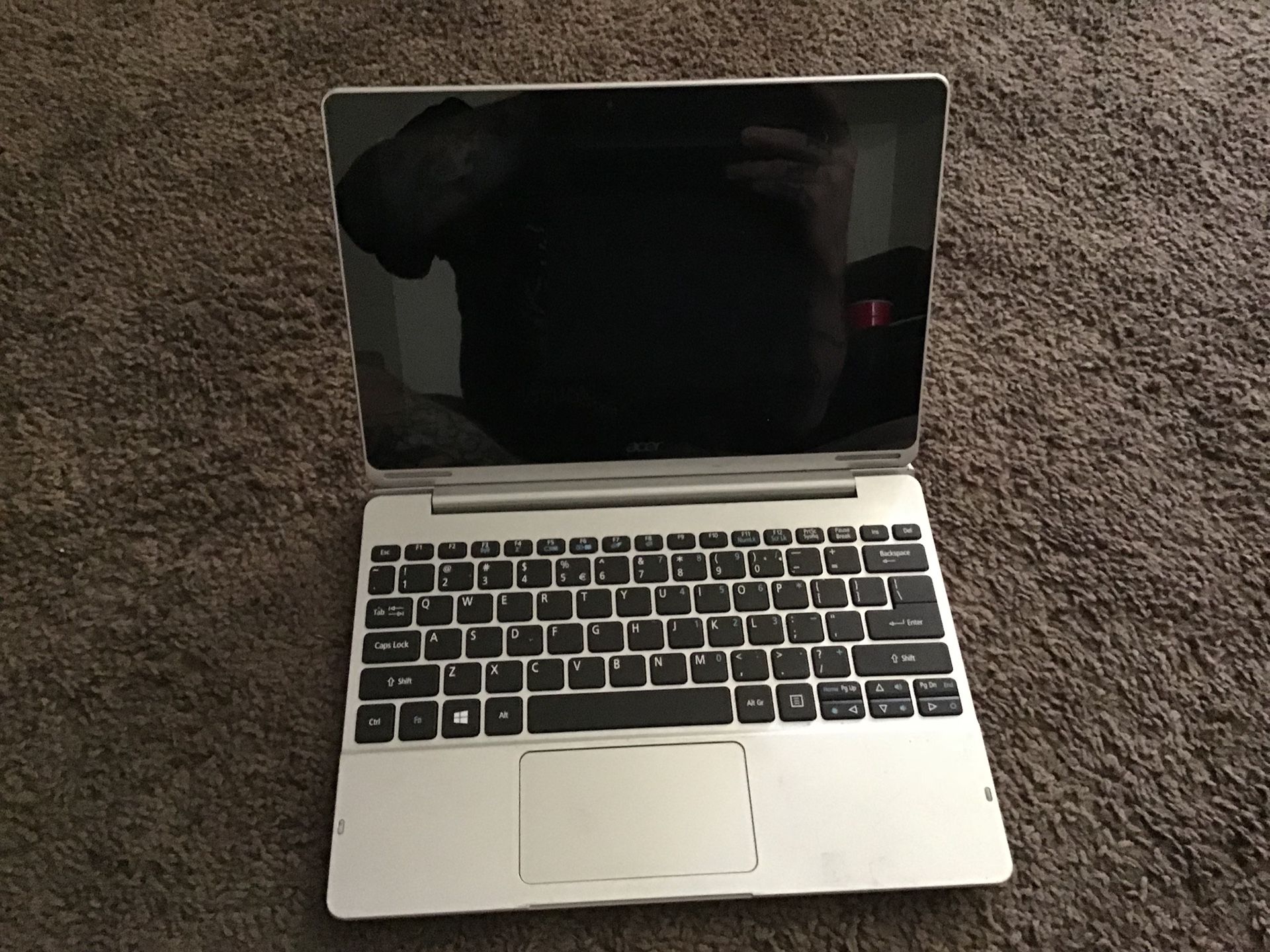 Acer mini laptop computer tablet
