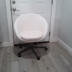 Ikea White Office Chair 