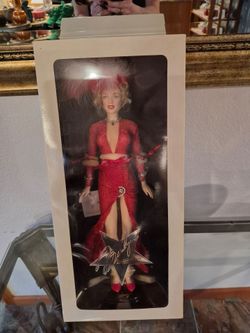 Marilyn Monroe Doll