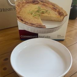 New In Box Corningware Pie/quiche Plate 10”