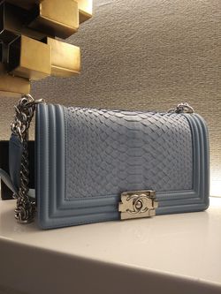 Authentic Chanel Boy Bag ( snake skin) for Sale in HUNTINGTN BCH, CA -  OfferUp