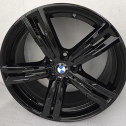 2025 M BMW 18" Gloss Black Wheels Rims OEM 330 340 430 440 I4