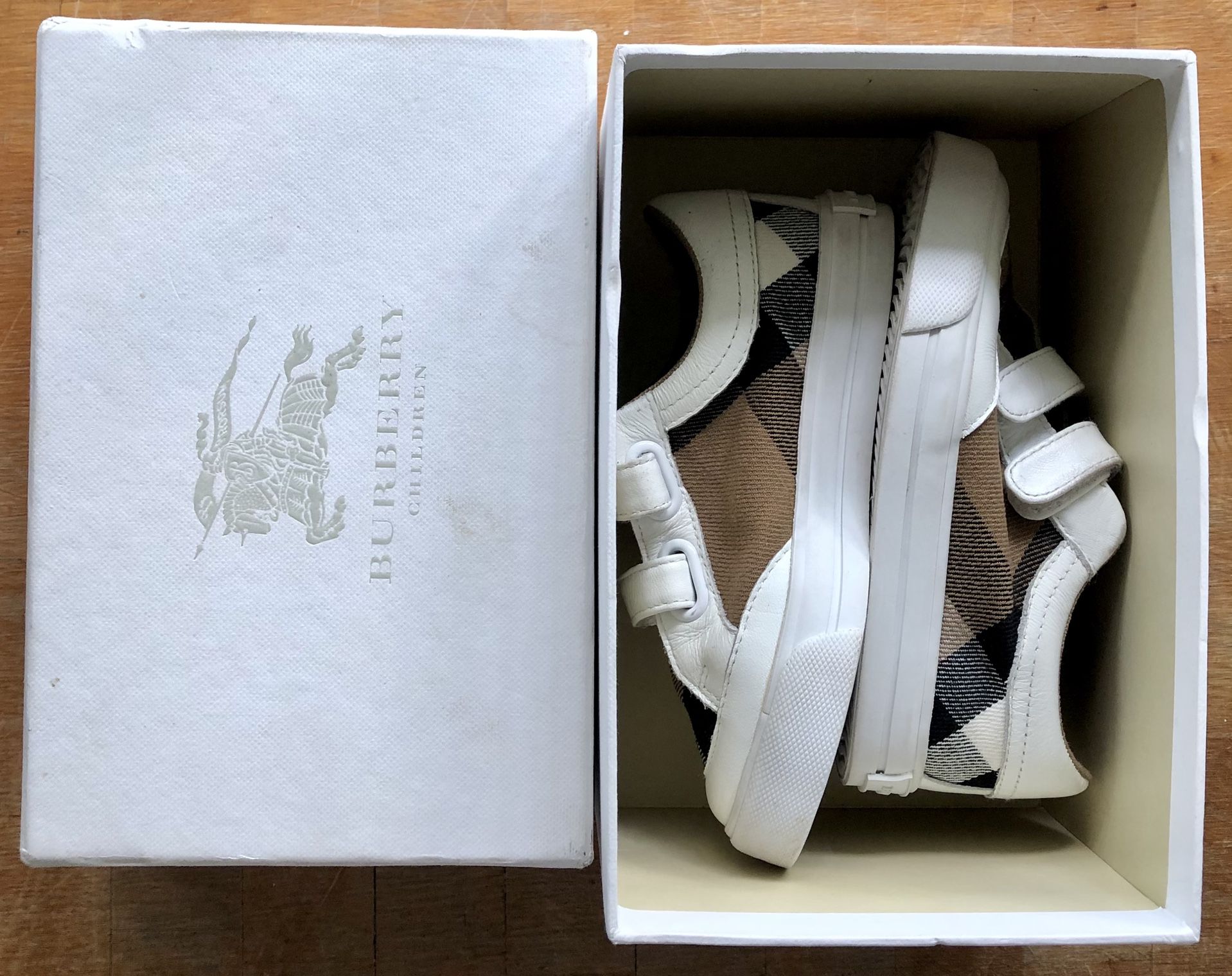 Burberry Vintage Check INFANT Size 25.5 Mini Sneakers