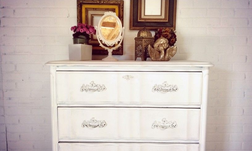 Bassett,  French Provincial Ventura Tall Boy Dresser