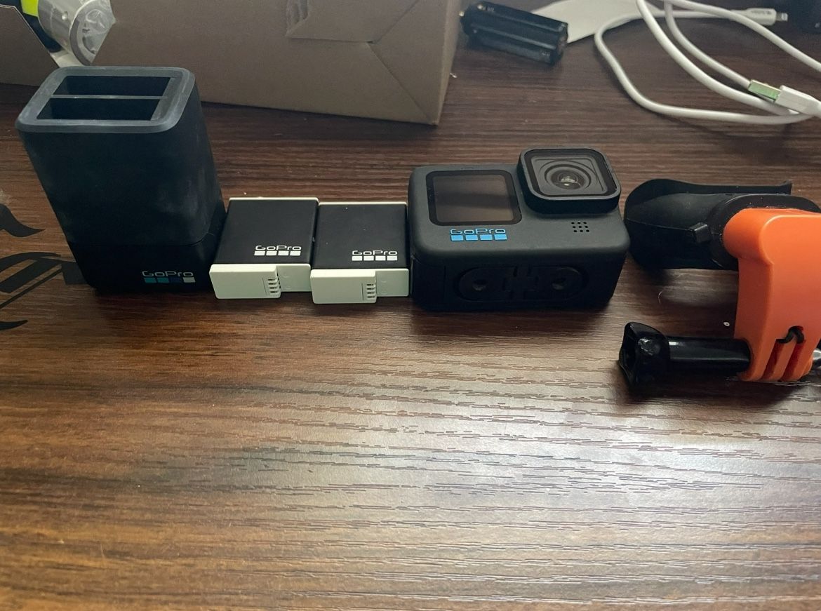 Gopro Hero 11 Black With Extra Battery