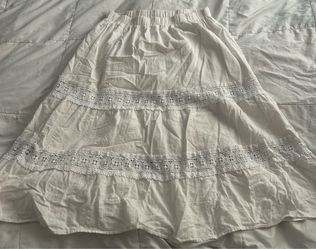 Size 3 Cider White Skirt