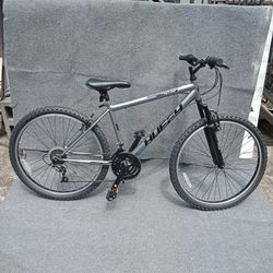 Huffy Men's 26 in 18-Speed Incline  Mountain Bike