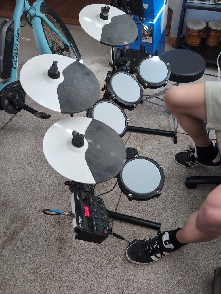 Alesis Blaze Drum Set