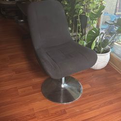 Black Bucket Office Chair $30