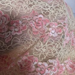 Streach LACE