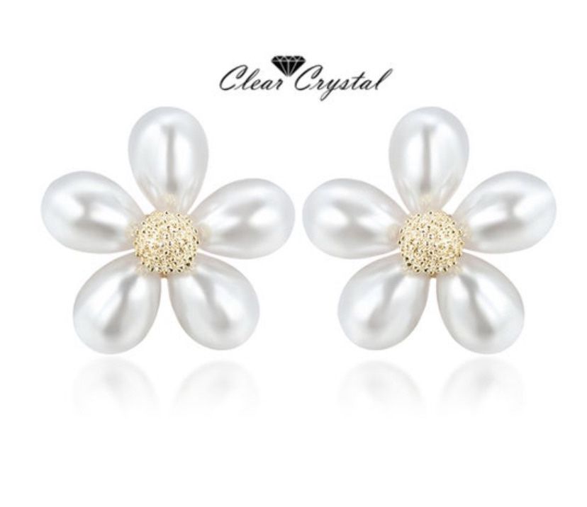 Luxurious Earrings Jewelry Flower Shape