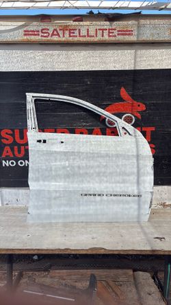 2011 Grand Cherokee Door Front Passenger OEM 2022