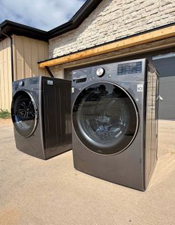 LG ThinQ Washer and Dryer Set - Black Stainless Steel
