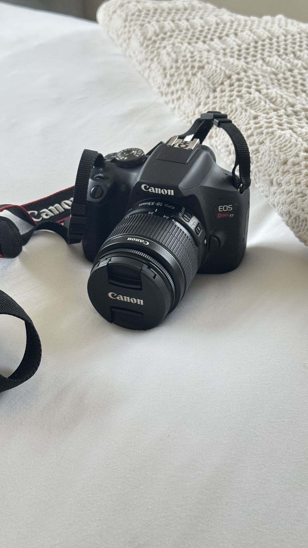 Canon EOS REBEL T7 Camera