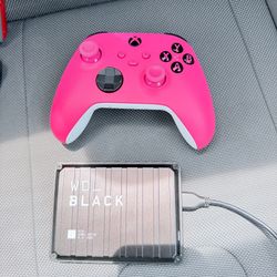 Xbox expansion storage and Controller