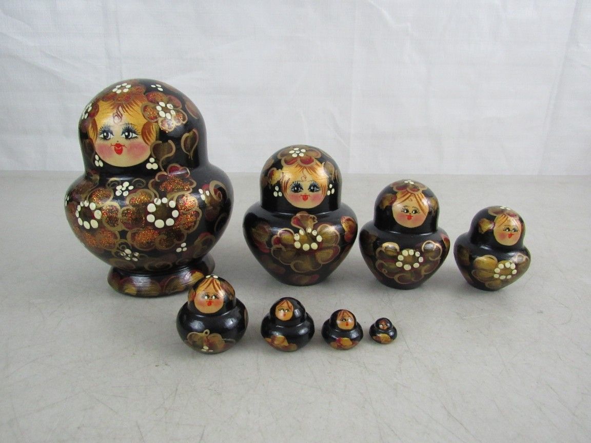 Vintage Russian Hand Painted Matryoshka Nesting Dolls Set of 8 Signed