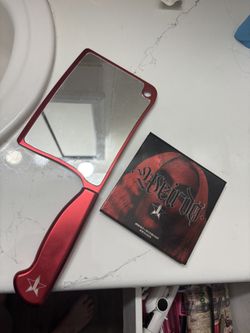 Asking 25 Hatchet And Pallete Still New