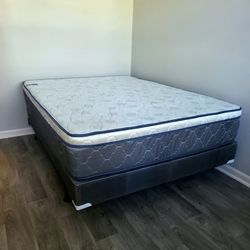 NEW QUEEN-SIZE PILLOW TOP MATTRESS AND BOX SPRING 💤