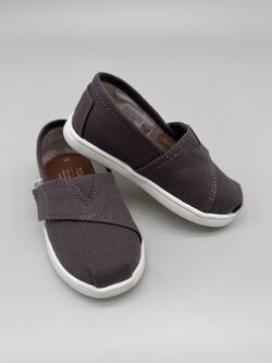Tom’s Brown Canvas Shoes NWOT (7 Toddler)