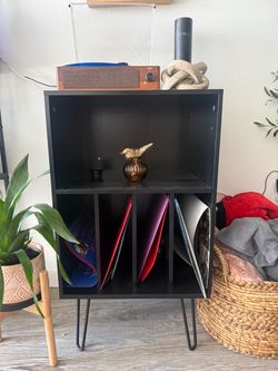 Record player table