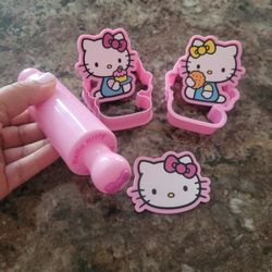 Hello Kitty Cake Toppers