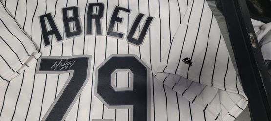 Jose Abreu Signed Jersey PSA AUTHENTICATED for Sale in Chicago, IL
