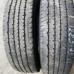 Pair Tires LT 225 75 16