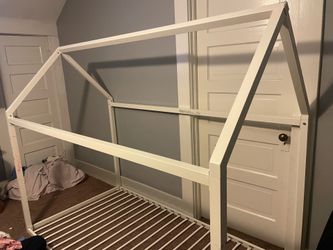 Twin Size Montessori Metal Bed Frame in White
