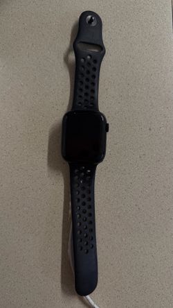 Apple Watch Series 8