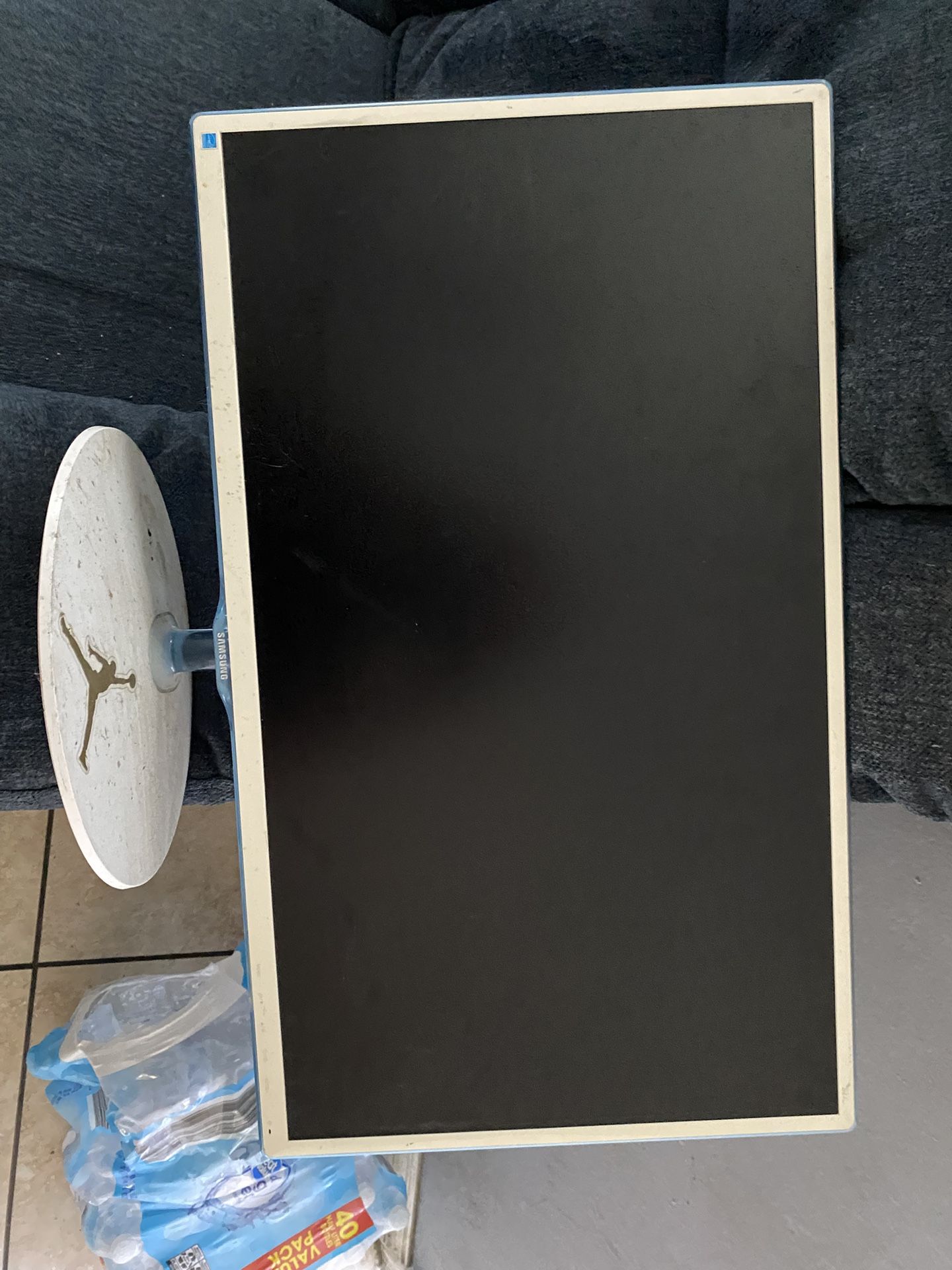 30$ For BOTH TV And Monitor
