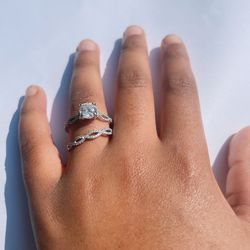 Wedding/ Engagement Ring 💍