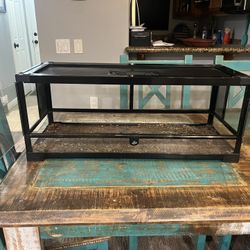 Reptile enclosure 20 Gallon Tank