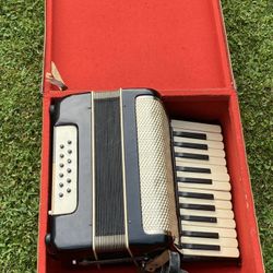 Old Cerini Accordion 