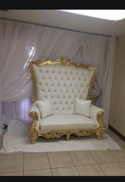 Double White And Gold Throne Chair